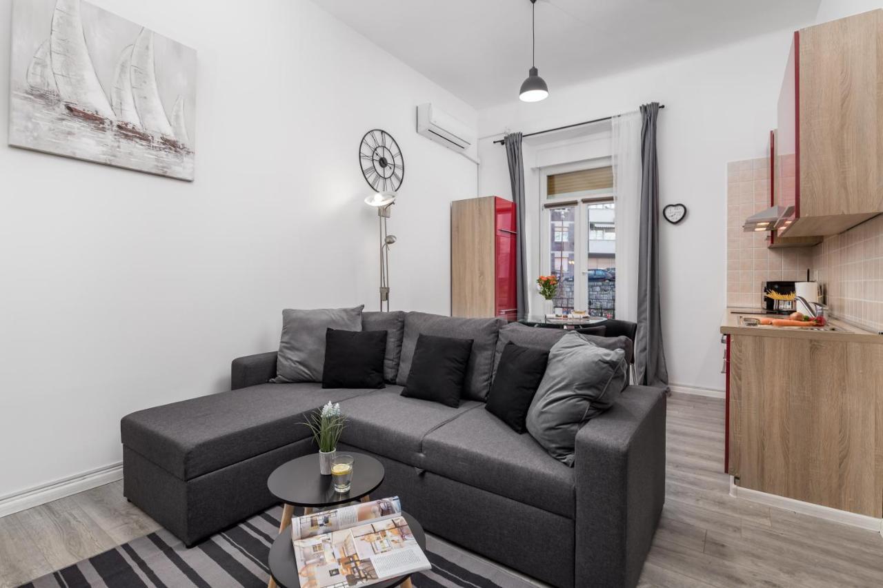 Wien Apartment Fiume Esterno foto