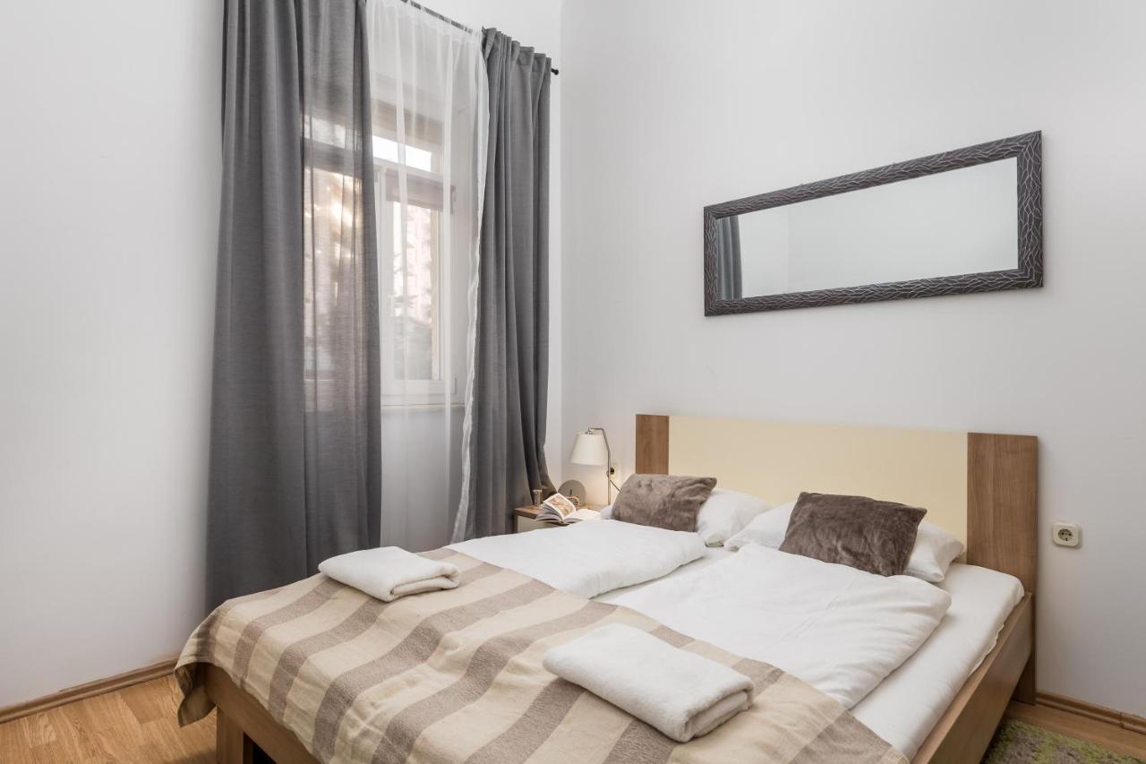 Wien Apartment Fiume Esterno foto