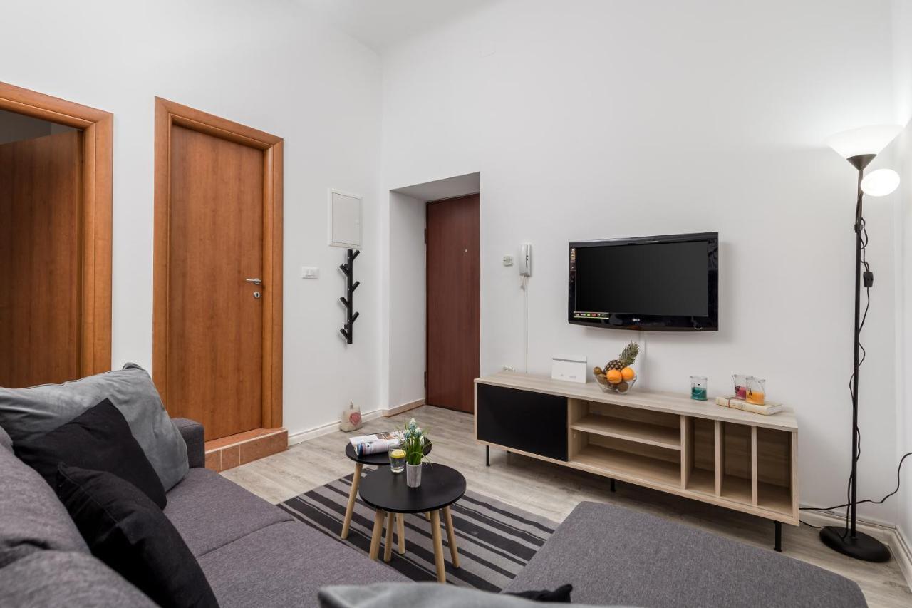 Wien Apartment Fiume Esterno foto