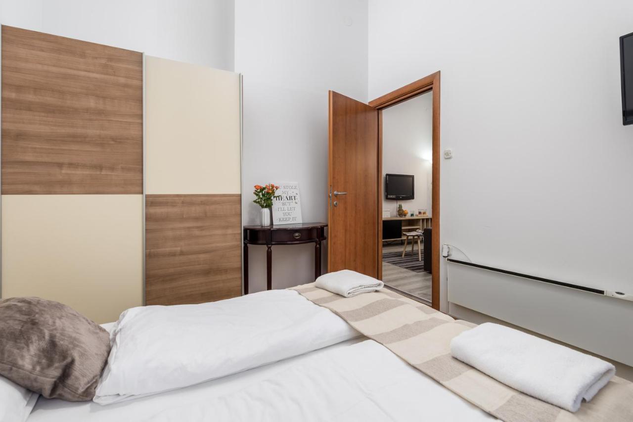Wien Apartment Fiume Esterno foto