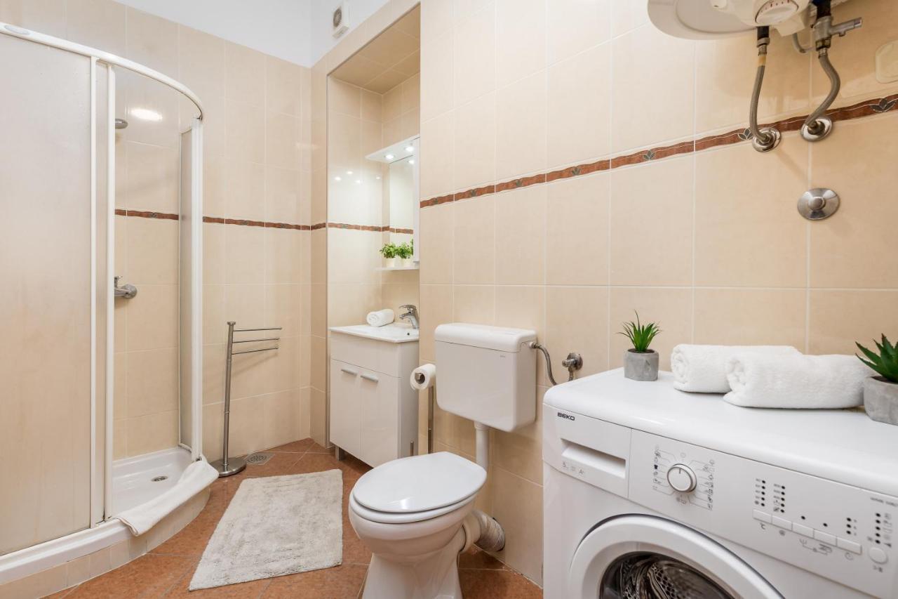 Wien Apartment Fiume Esterno foto