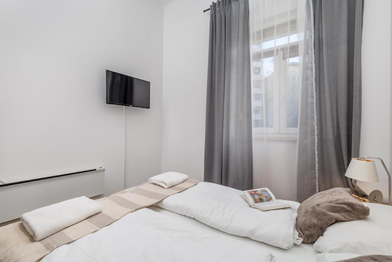 Wien Apartment Fiume Esterno foto